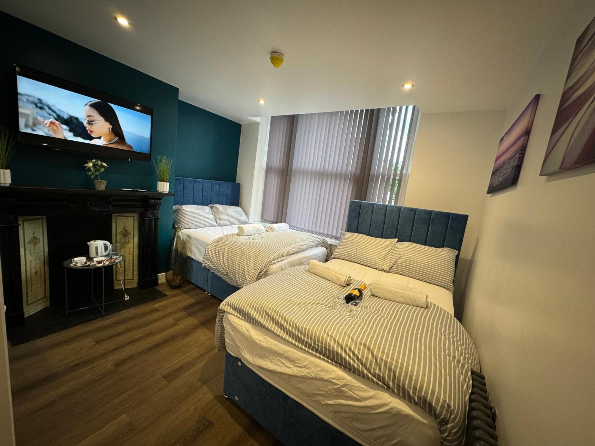 Southgate Luxury Apartments Elland المظهر الخارجي الصورة
