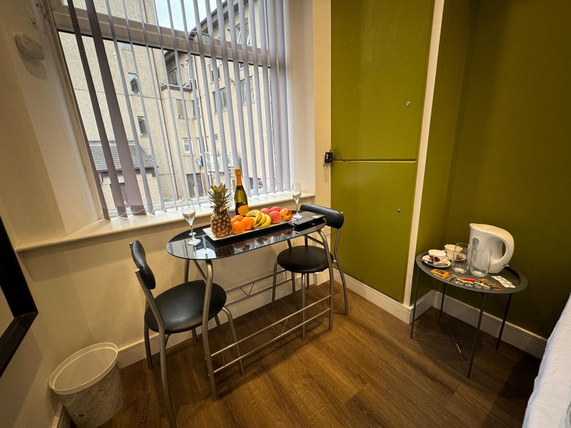 Southgate Luxury Apartments Elland المظهر الخارجي الصورة