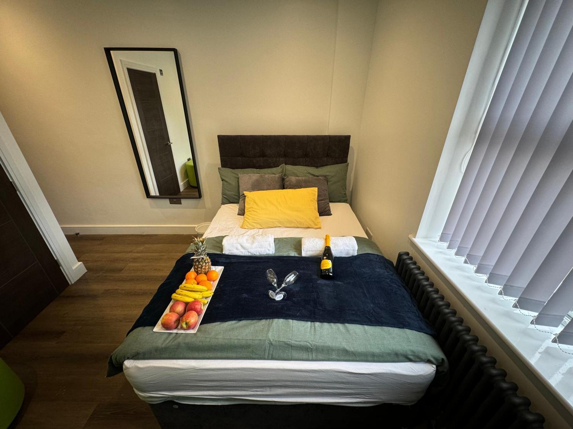 Southgate Luxury Apartments Elland المظهر الخارجي الصورة